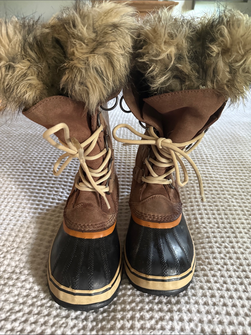 Sorel Brown Black Tan Faux-Fur Lace-Up Winter Boots